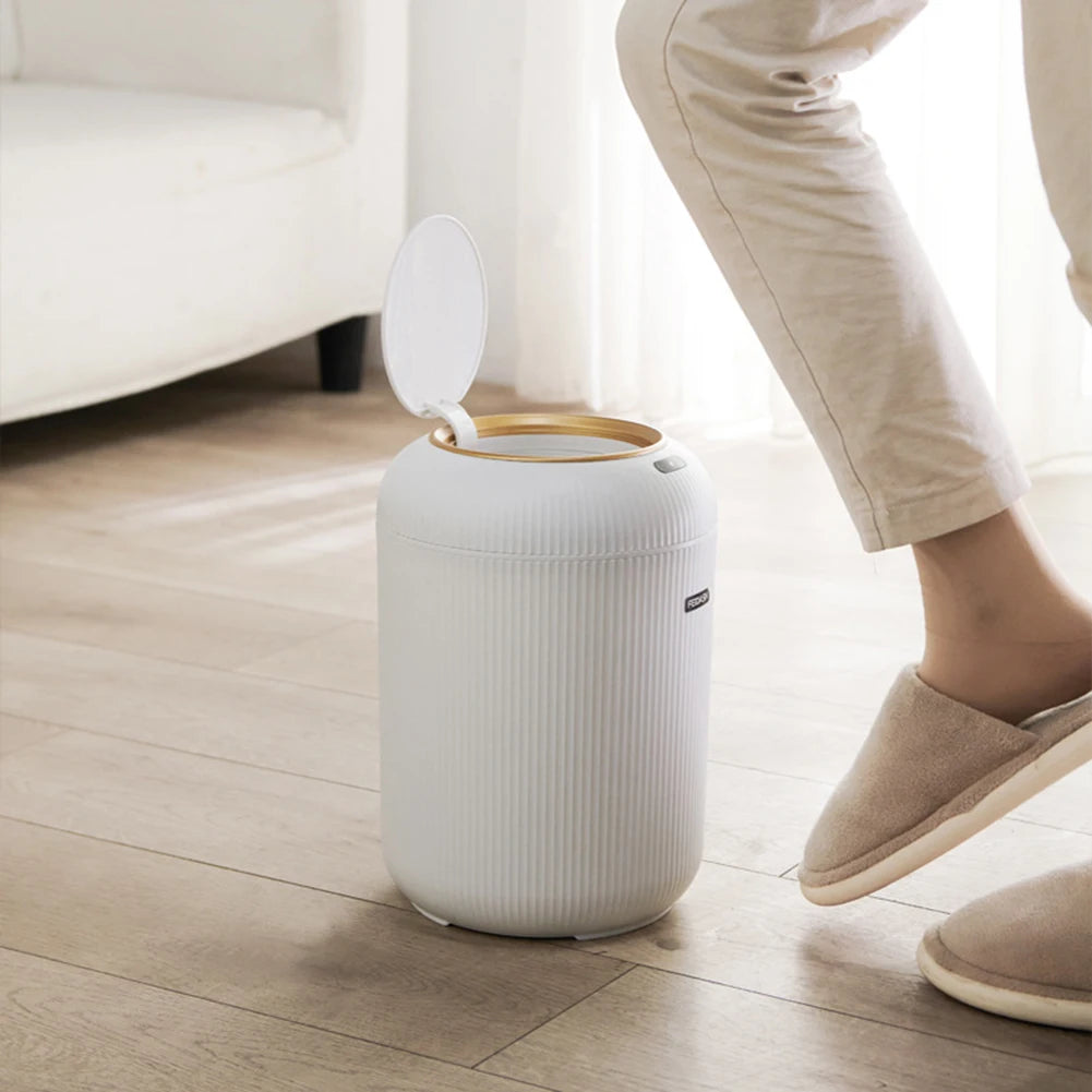 Smart Motion Sensor Trash Can – Lantern Desig